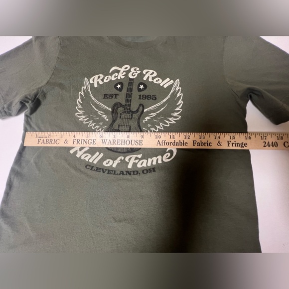 ROCK & ROLL HALL OF FAME GRAPHIC T-SHIRT
OLIVE GREEN W/ CREAM WRITING SIZE SMALL - Picture 5 of 9